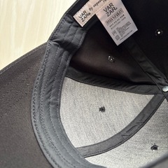  VARZARキャップの画像