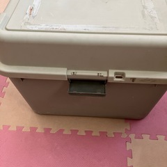 収納箱の画像