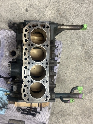 A型エンジン　A12A エンジン　シリンダーブロック　B310サニー