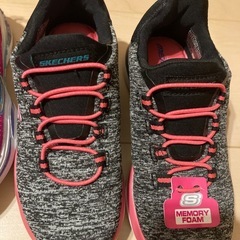 女子スニーカー　4足セットの画像