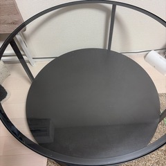 ガラステーブルの画像