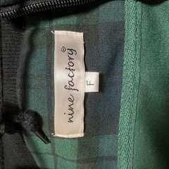 nine factory　チェック柄フード付きパーカーの画像