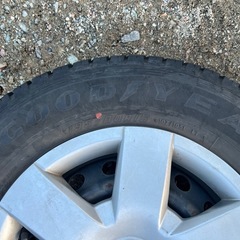 - タイヤホイールセットサイズ: 195/80R15の画像