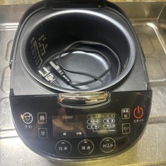 炊飯器の画像