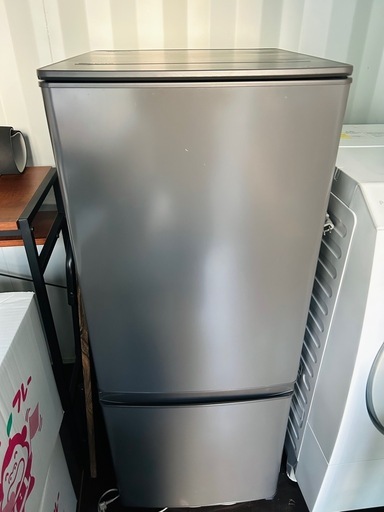 【使用1年・使用感少なめ】三菱電機 (MITSUBISHI) 冷蔵庫 型番: MR-P15G-H カラー: マットチャコール