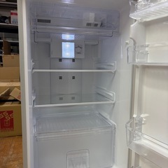 #95 おすすめ商品!! 激安2ドア!! SHARP 2016年 225L SJ-D23B-S  上段冷凍 の画像