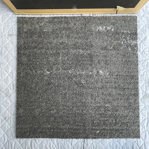 【未使用】サンゲツ フロアカーペット DT78502 50cm×50cm 16枚入り 1.21坪=2〜2.2畳相当