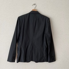 ブラック ジャケットの画像