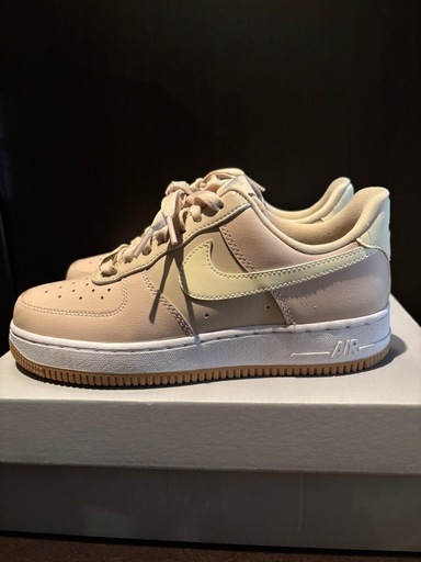 値下げ致します❗️【美品】Nike Air Force 1 ベージュ 23㎝