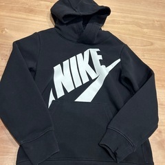 110サイズ　NIKEパーカーの画像