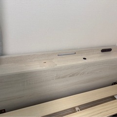 ベッドフレームの画像