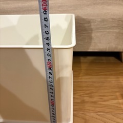 収納ボックスの画像