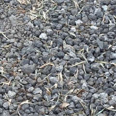 敷地・駐車場に最適｜砕石・砂利｜ぬかるみ防止・整地用砂利10トンダンプ１台分（非燃焼性多孔質砕石）の画像