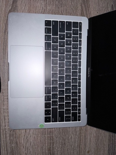 MacBook Pro  13インチ / Core i5 / 16GB / SSD 256GB