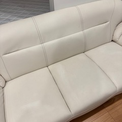 三人掛けソファの画像