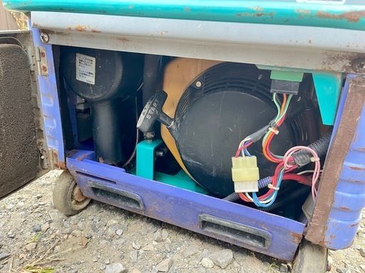 コマツ KOMATSU/インバーター発電機　兼溶接機　KW180B 訳あり　作動品