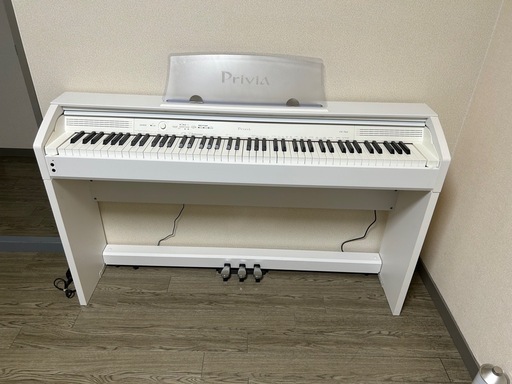 お取引中　
CASIOピアノ　PriviA  PX-760   美品 