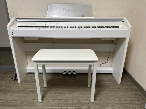 お取引中　
CASIOピアノ　PriviA  PX-760   美品 
