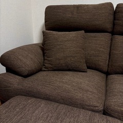 スツール（オットマン）付き2人掛けソファの画像