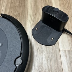 アイロボット iRobot ロボット掃除機 ルンバ i5 （Roomba i5） グレー i515860の画像