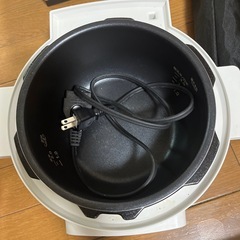 電気圧力ナベの画像