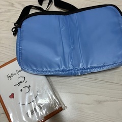 新品　スヌーピー　マルチケース　　バッグの画像