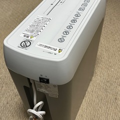 アイリスオーヤマ　シュレッダーの画像