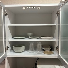 食器棚の画像