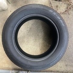 ノーマルタイヤの画像