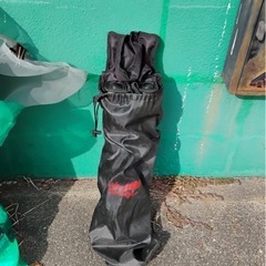 テントと椅子の画像