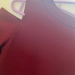 値下げ　肩あきニット　レディース　M ¥100の画像