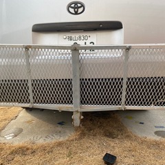 【CURT 正規品】 カーゴキャリア ヒッチカーゴ 18100 アルミ製 折りたたみ可 2インチ角の画像