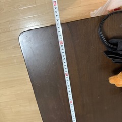 ダイニングテーブルの画像