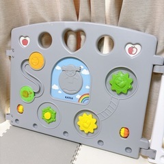 カトージ ベビーサークル 2ドア コロコロランドII (ホワイト&グレー)の画像