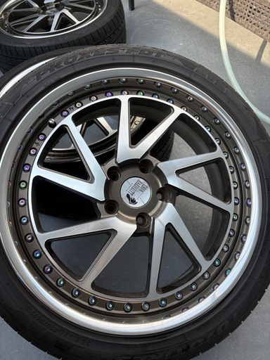 高級ホイール！　レオンハルト スーパースター　19インチ　タイヤ付き　114.3