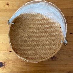 【問い合わせ多数、確認中】蓋付きカゴの画像