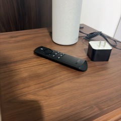 【極美品】寝室をホテルライクに。天然木調デザインキャビネットの画像