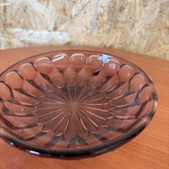 プレスガラス　パープル　ガラス小皿　2枚の画像