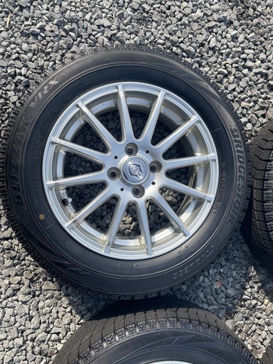 バリ山 VRX スタッドレス　アルミホイール付　175/65R15 PCD100 ４穴 15インチ 4本セット アクア