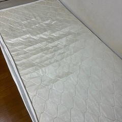 シングルベッドの画像