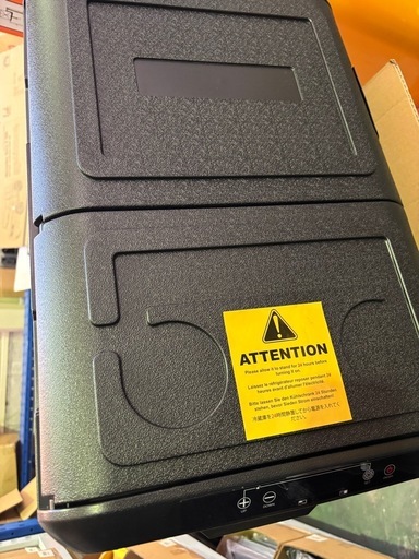 車載冷蔵庫 新品