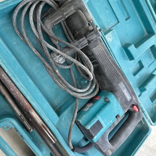 マキタ電動ハンマ　HM1100c