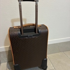スーツケースの画像