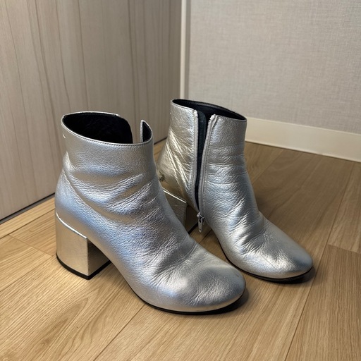 MM⑥シルバー ジッパーブーティ ブロックヒール