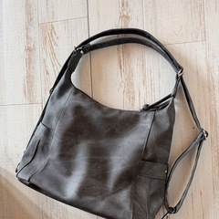 ショルダーバッグ グレー  アベイルの画像