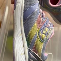 紫✖️ピンク　スニーカーの画像