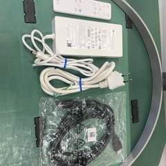 【トレファク足立扇店】4Kｽﾏｰﾄﾓﾆﾀｰ LG 32SQ730S 31.5ｲﾝﾁ 無線LAN内蔵 ﾘﾓｺﾝ付 HDMIｹｰﾌﾞﾙ付の画像