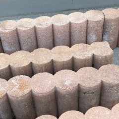B252◇花壇用ブロック◇15個まとめて◇ガーデンブロック◇レンガ色 セメント色の画像