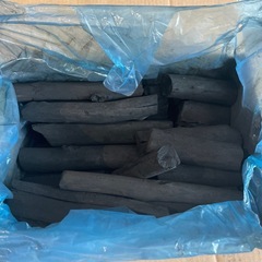 木炭　約3.5キロの画像