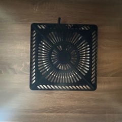 こたつ(一本脚にヒビあり)の画像